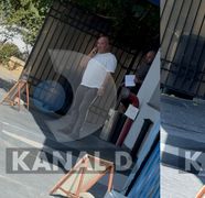 Roxana Nemeș a născut gemeni! Imagini exclusive cu soțul vedetei, chiar în fața spitalului | FOTO